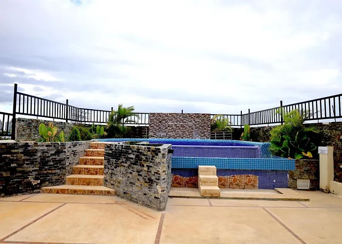 Suites La Roca By R&T